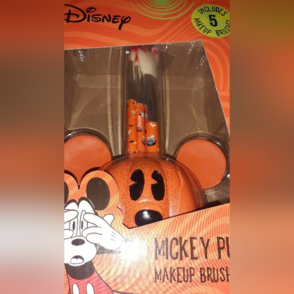 Disney Mickey Mouse Jack-O'Lantern Makeup Brush Set & Holder *New in box* - Picture 3 of 4